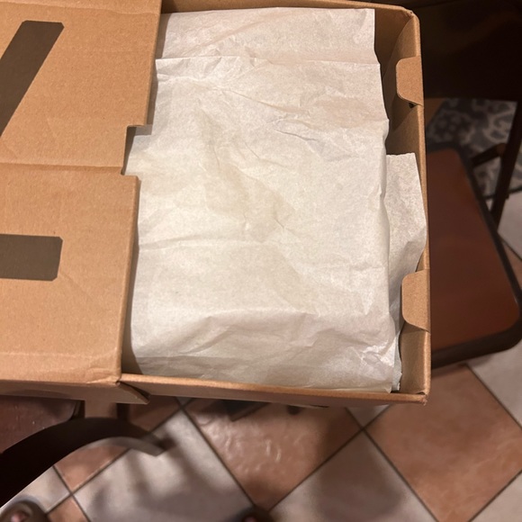 Yeezy 700 mauve - Picture 14 of 15